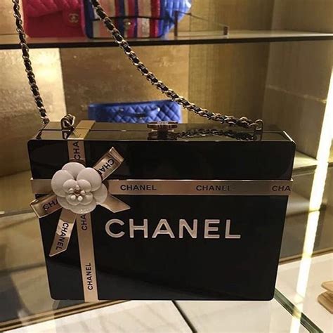 Chanel free gifts with purchase